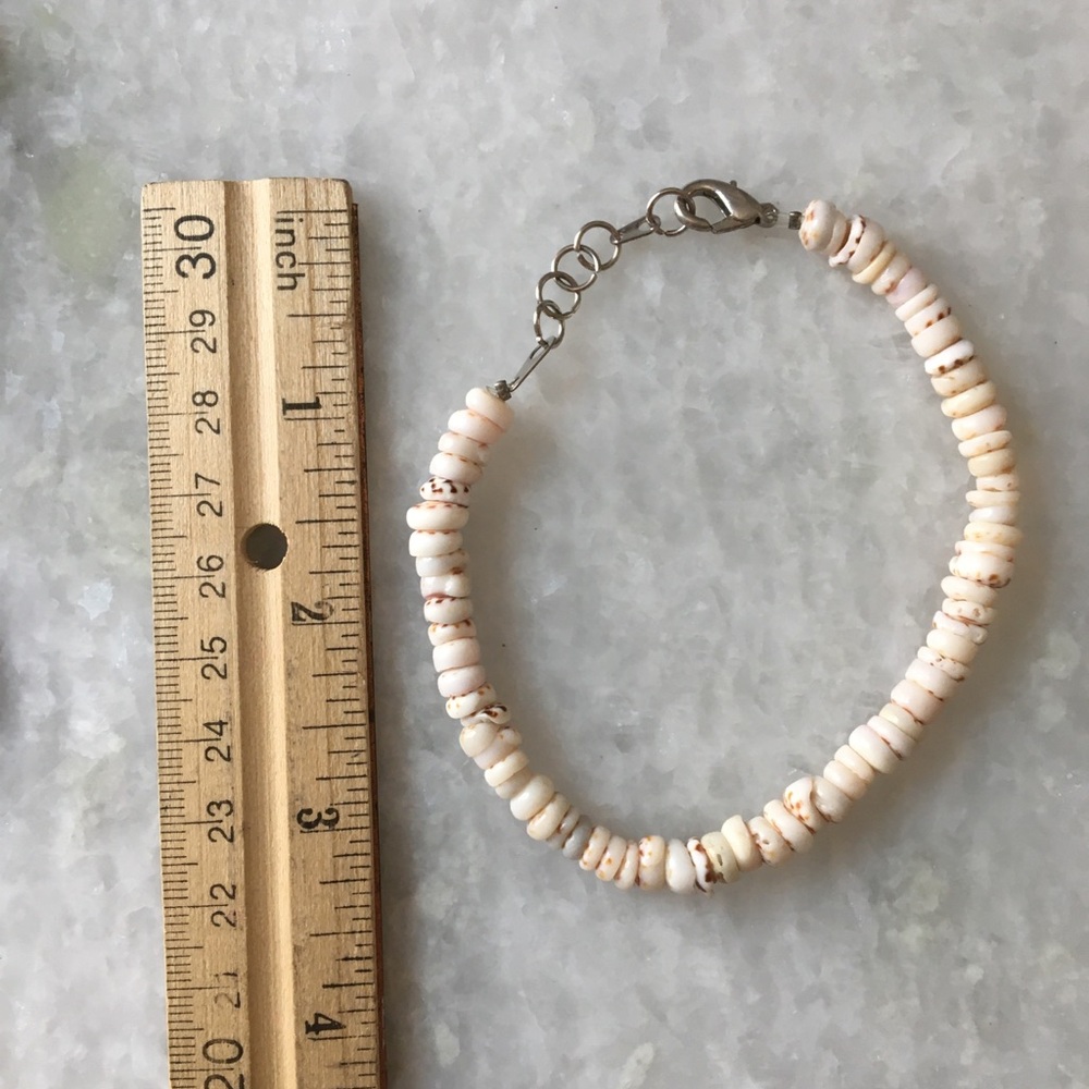 Elegant Beige Etched shell and beaded necklace and Shell anklet/bracelet 🐚🪸🌞🌼 - Picture 11 of 15